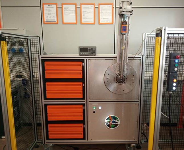 Laboratoire certification couple/angle Laboratoire certification couple/angle